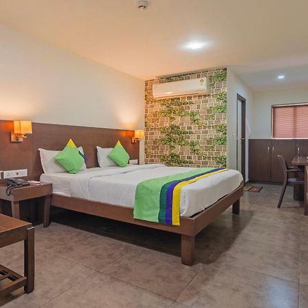 Hotel Casa, Vadodara Bagian luar foto