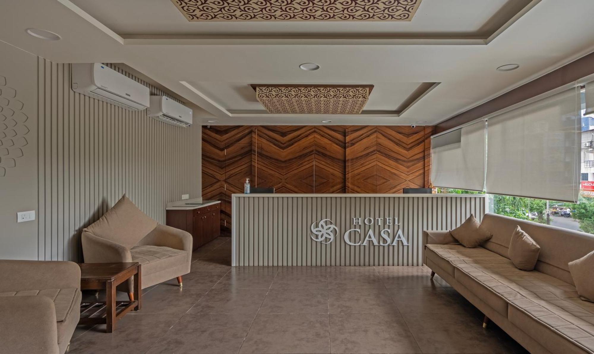 Hotel Casa, Vadodara Bagian luar foto