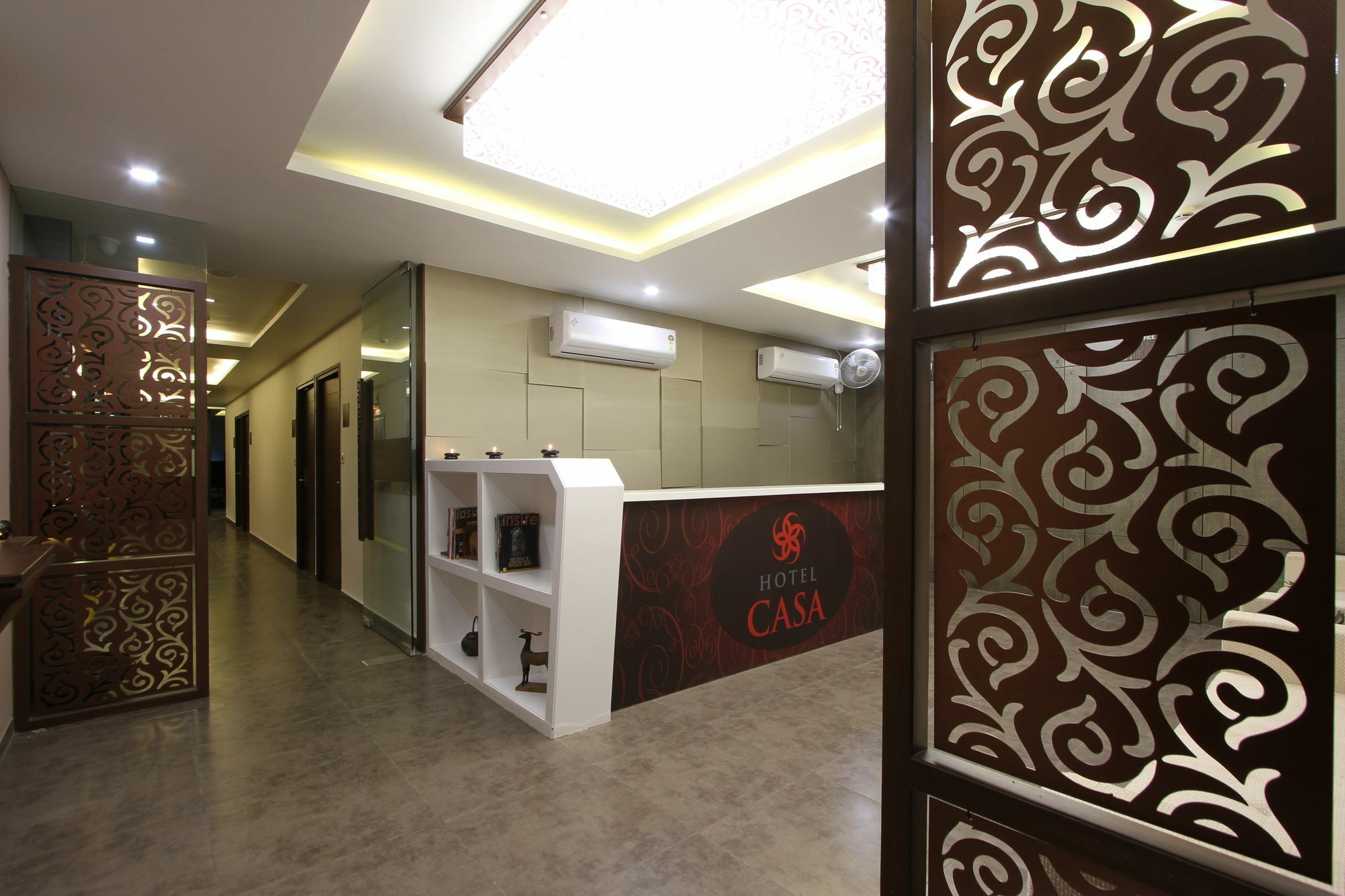 Hotel Casa, Vadodara Bagian luar foto